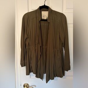 En Creme Military-Style Utility Jacket in Olive